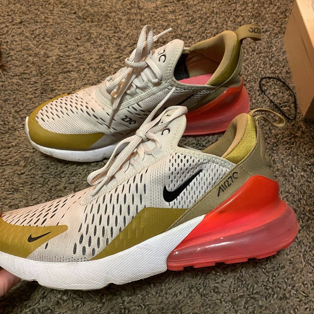 Nike AirMax 270